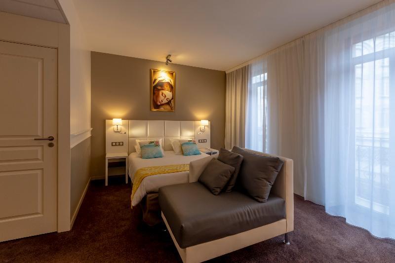 Hotel Chapelle Et Parc Lourdes Bagian luar foto